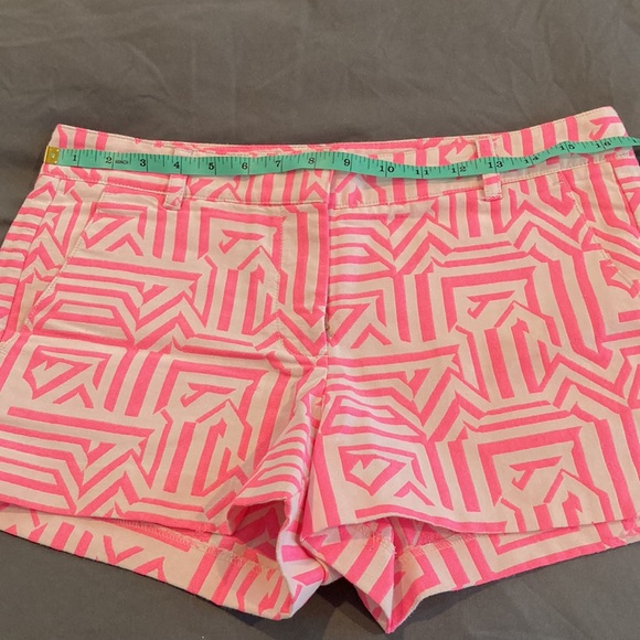 2/$30 🩷 J Crew shorts 🩷 size 6 🩷 pink and white 🩷 textured - Picture 14 of 15